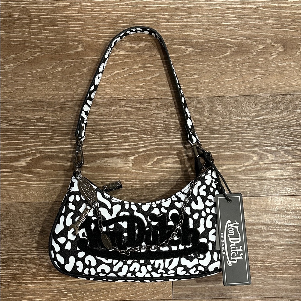 Von Dutch shoulder bag